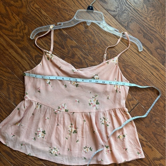 American Eagle tank top. Blush with floral pattern. NWT! Medium - Picture 12 of 13